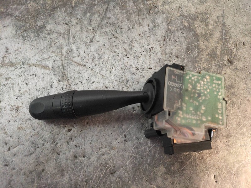 Recambio de mando limpia para toyota rav 4 (a2) 2.0 d-4d executive 4x4 (2003) referencia OEM IAM 1A830  