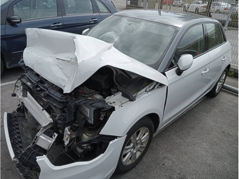 audi a1 sportback (8xa) del año 2012