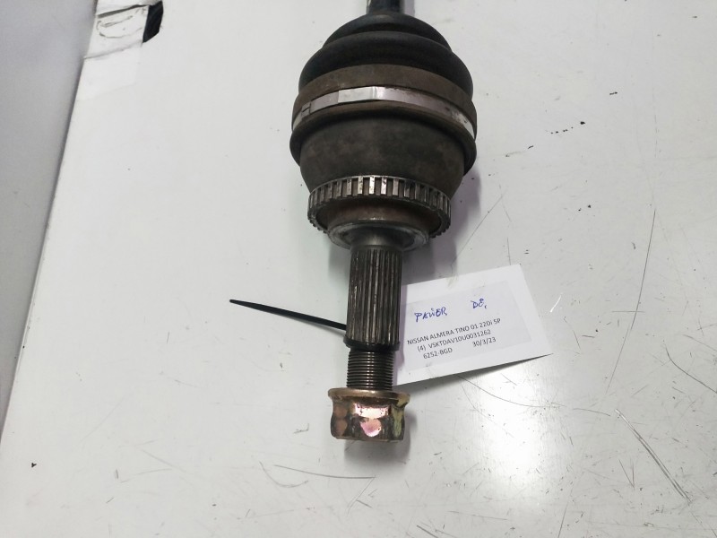 Recambio de transmision delantera derecha para nissan almera tino (v10m) básico referencia OEM IAM YJ9533  