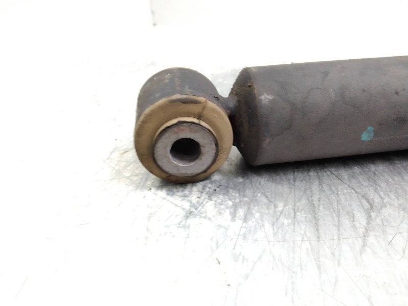 Recambio de amortiguador trasero para peugeot 208 allure referencia OEM IAM   
