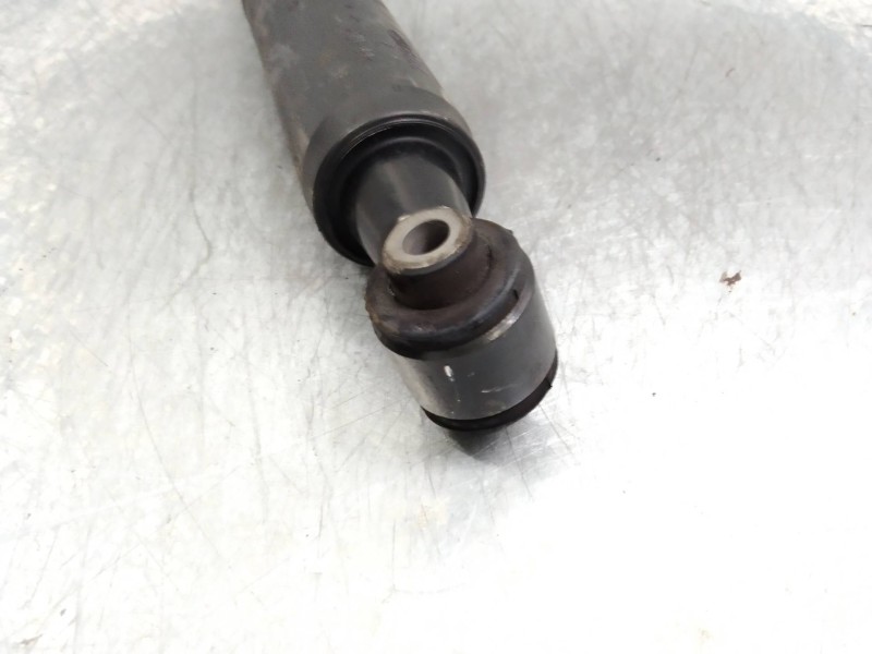 Recambio de amortiguador trasero para peugeot 208 1.4 hdi fap referencia OEM IAM 9804627380  