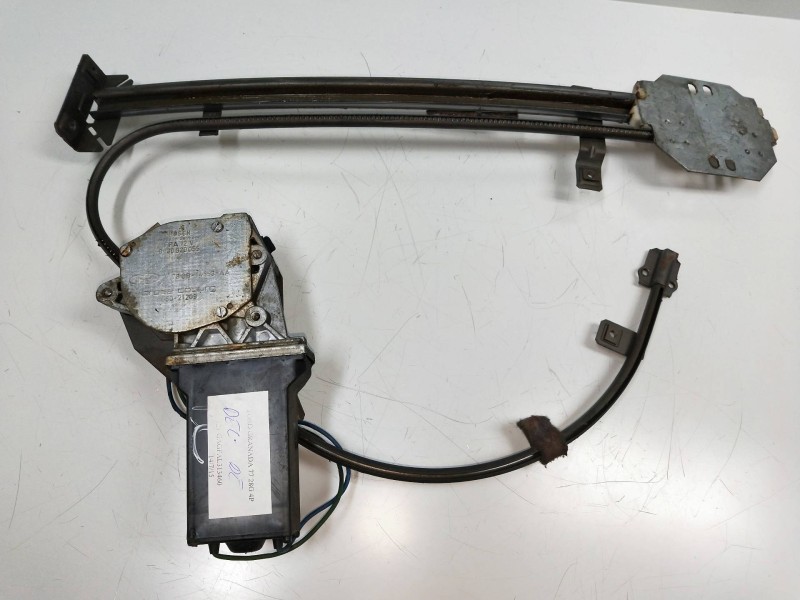 Recambio de elevalunas delantero derecho para ford granada berl./turnier 2.8 v6 referencia OEM IAM   4P