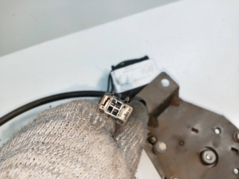 Recambio de elevalunas delantero izquierdo para ford granada berl./turnier 2.8 v6 referencia OEM IAM   4P