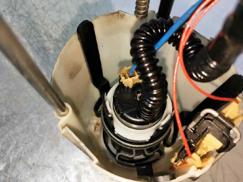 Recambio de bomba combustible para citroen jumper caja cerrada (06.2006 =>) 2.2 hdi fap cat referencia OEM IAM 0580203097 137041