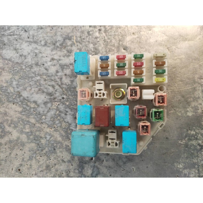 Recambio de caja reles / fusibles para toyota rav 4 (a2) 2.0 d-4d executive 4x4 (2003) referencia OEM IAM   