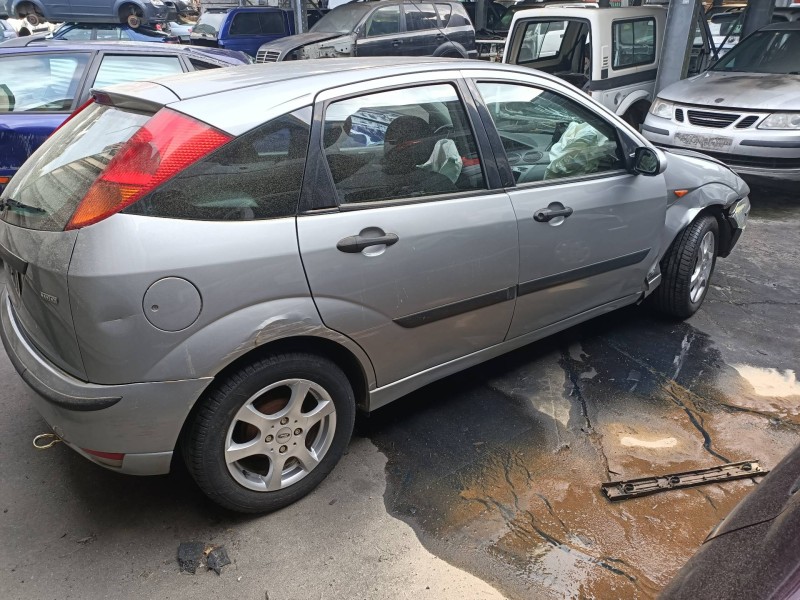 ford focus berlina (cak) del año 2002