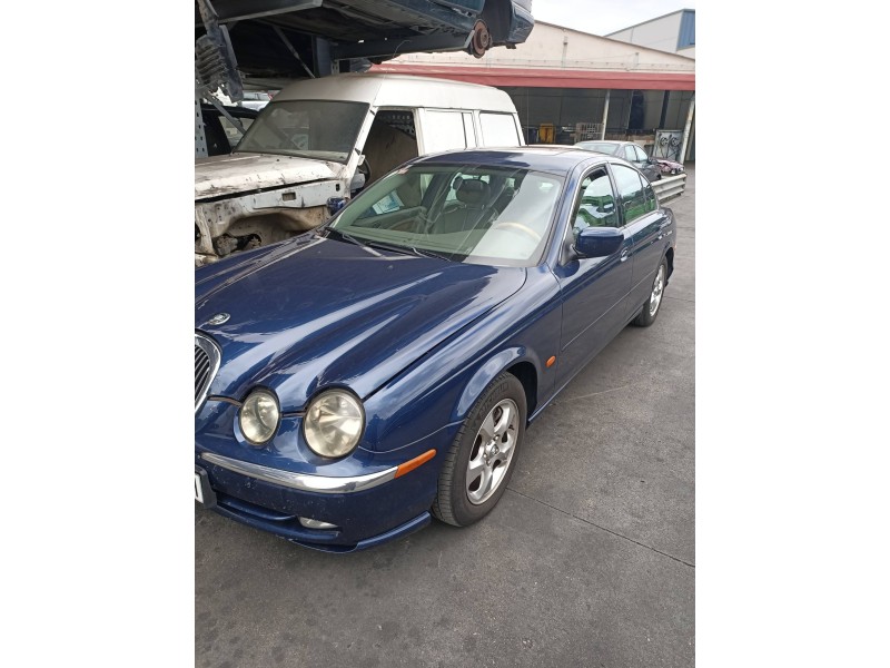 jaguar s-type del año 2000