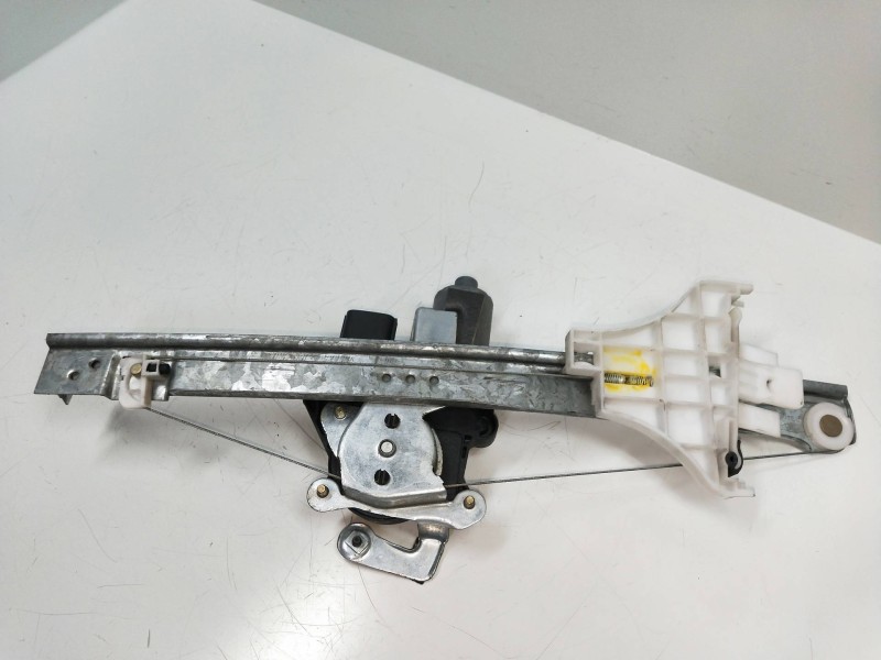 Recambio de elevalunas trasero derecho para ford mondeo berlina (ge) referencia OEM IAM   4P Recambio de elevalunas trasero derecho para ford mondeo berlina (ge) referencia OEM IAM   4P