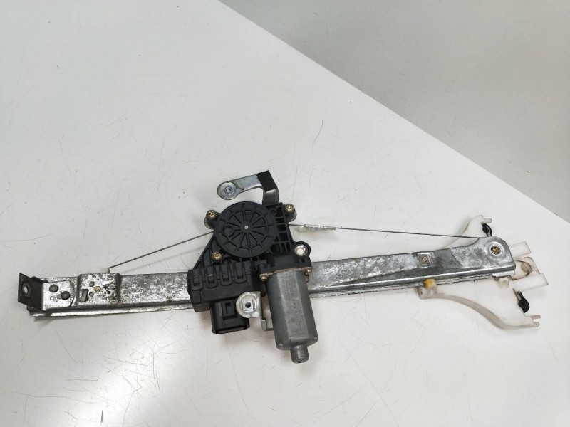 Recambio de elevalunas trasero derecho para ford mondeo berlina (ge) 2.0 tdci td cat referencia OEM IAM   4P Recambio de elevalunas trasero derecho para ford mondeo berlina (ge) 2.0 tdci td cat referencia OEM IAM   4P