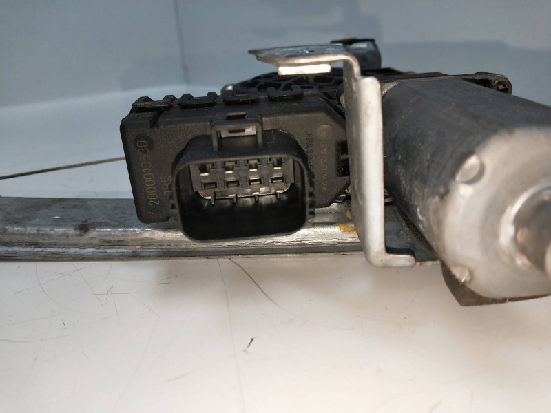 Recambio de elevalunas trasero derecho para ford mondeo berlina (ge) 2.0 tdci td cat referencia OEM IAM   4P Recambio de elevalunas trasero derecho para ford mondeo berlina (ge) 2.0 tdci td cat referencia OEM IAM   4P