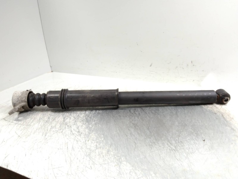 Recambio de amortiguador trasero para peugeot 308 confort referencia OEM IAM   