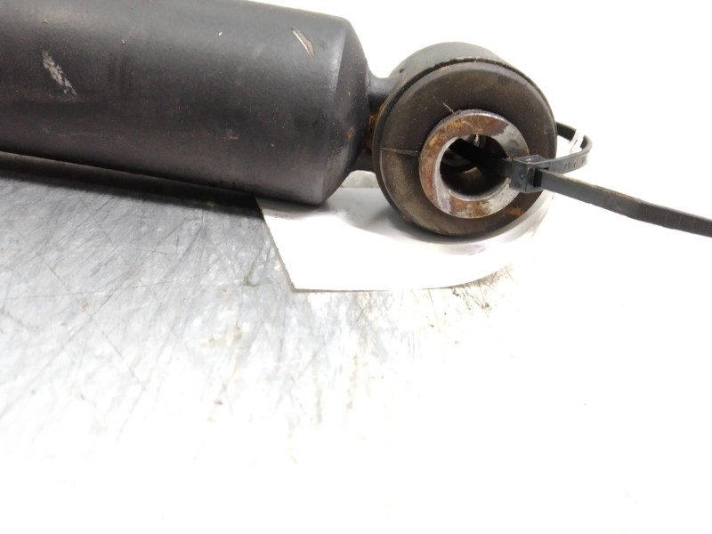 Recambio de amortiguador trasero para peugeot 308 confort referencia OEM IAM   