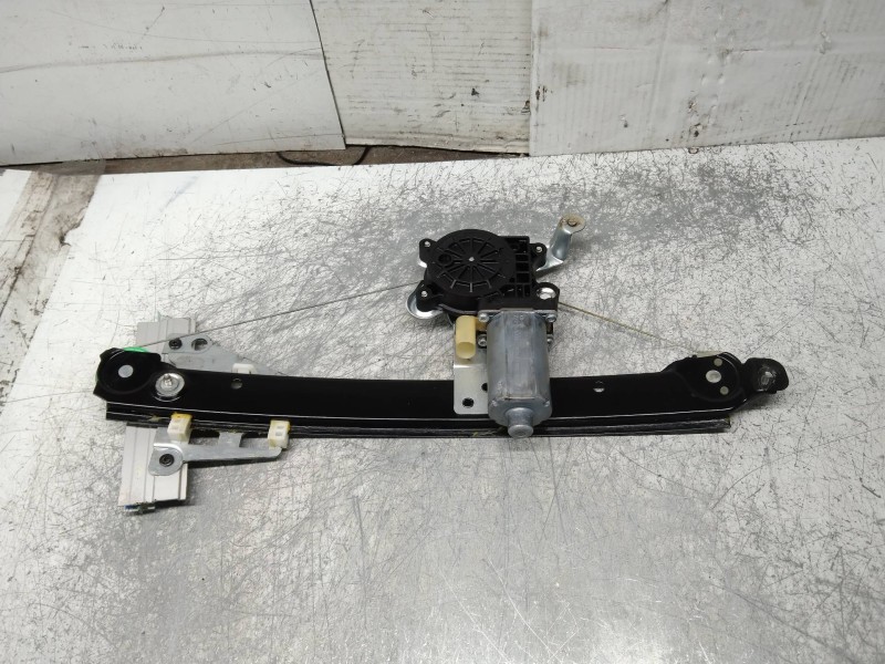 Recambio de elevalunas trasero derecho para volvo s60 berlina 2.4 cat referencia OEM IAM 119970XXX  4P