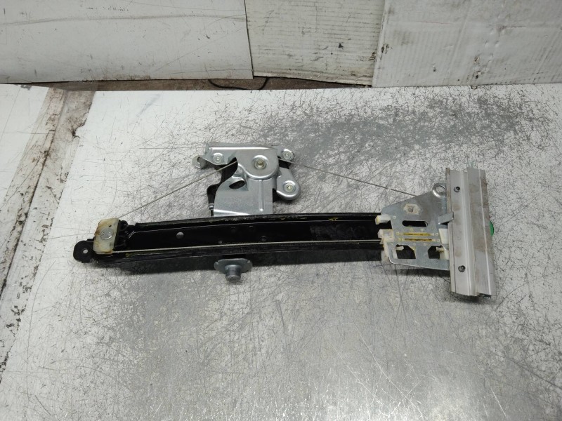 Recambio de elevalunas trasero derecho para volvo s60 berlina 2.4 cat referencia OEM IAM 119970XXX  4P