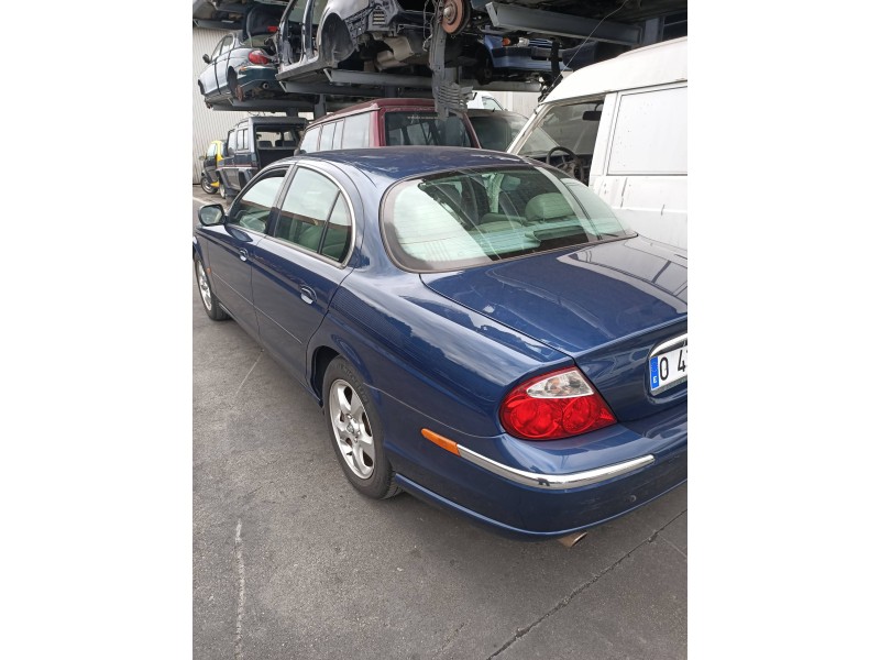 jaguar s-type del año 2000