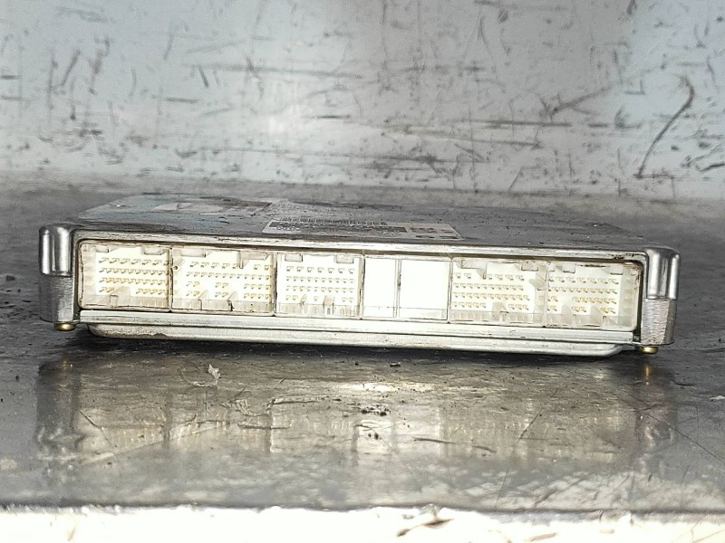 Recambio de centralita motor uce para toyota avensis wagon (t25) 2.0 16v cat referencia OEM IAM 8966105630 MB2750004653 1AZFSE M