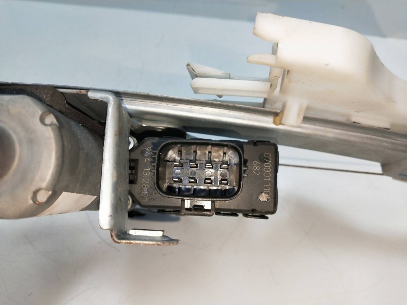 Recambio de elevalunas trasero derecho para ford mondeo berlina (ge) 2.0 tdci cat referencia OEM IAM   4P