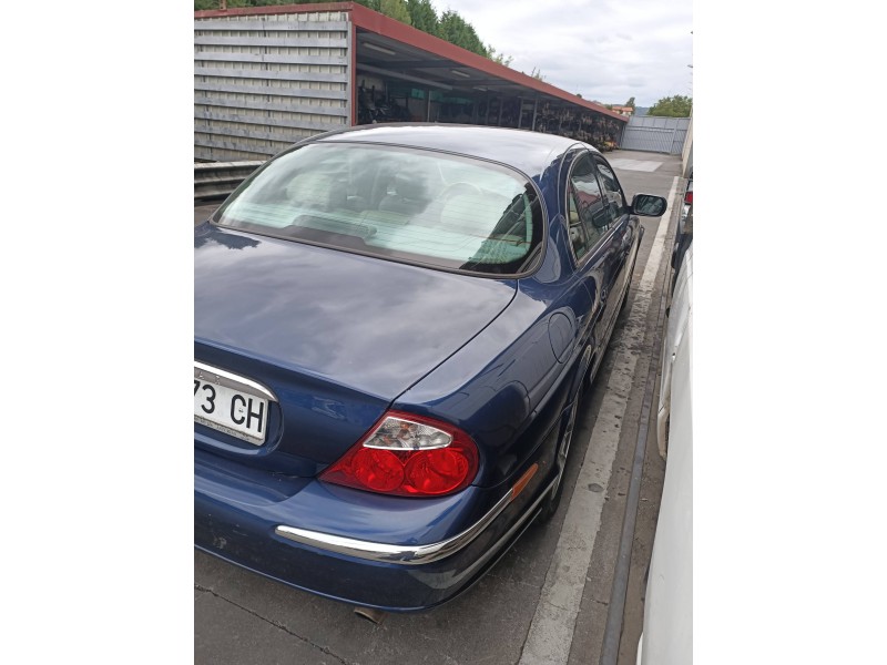 jaguar s-type del año 2000