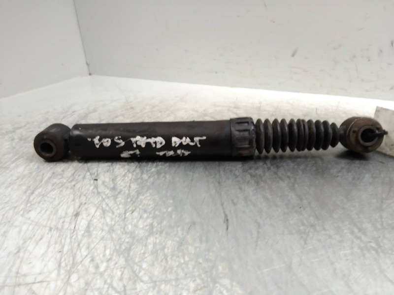 Recambio de amortiguador trasero para peugeot 405 berlina 1.8 turbodiesel referencia OEM IAM   