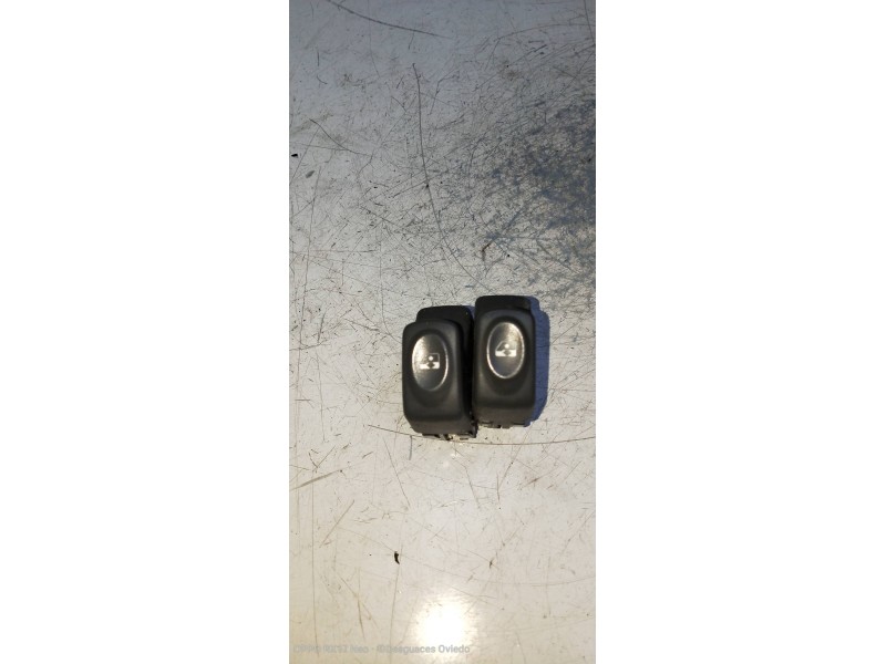 Recambio de mando elevalunas delantero izquierdo para renault scenic (ja..) 1.9 dci authentique referencia OEM IAM   