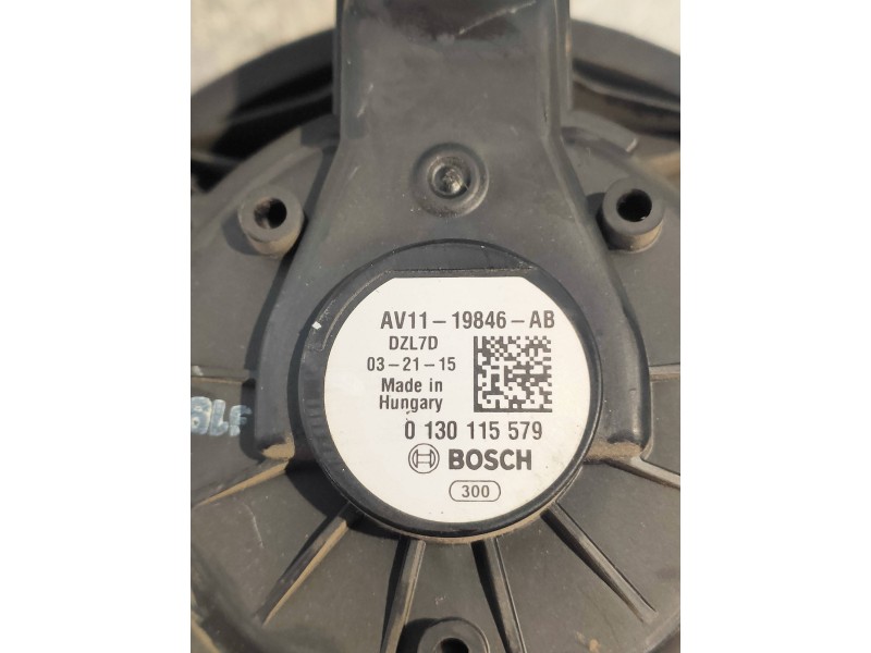 Recambio de motor calefaccion para ford transit courier ambiente referencia OEM IAM 0130115579 AV1119846AB 1811783 BOSCH