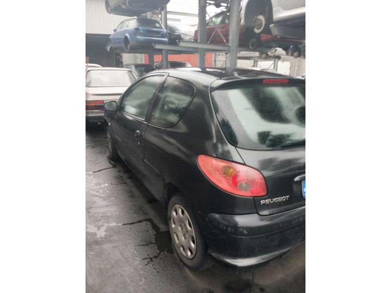peugeot 206 berlina del año 2003