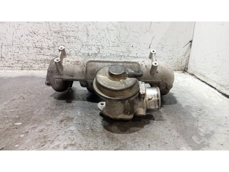 Recambio de valvula egr para ford focus berlina (cak) 1.8 tdci turbodiesel cat referencia OEM IAM 2M5Q9424CA  