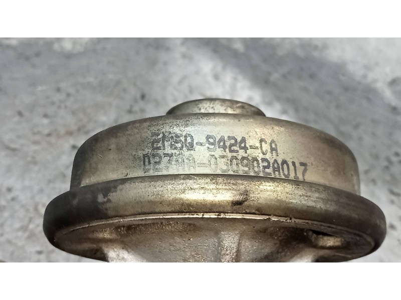 Recambio de valvula egr para ford focus berlina (cak) 1.8 tdci turbodiesel cat referencia OEM IAM 2M5Q9424CA  