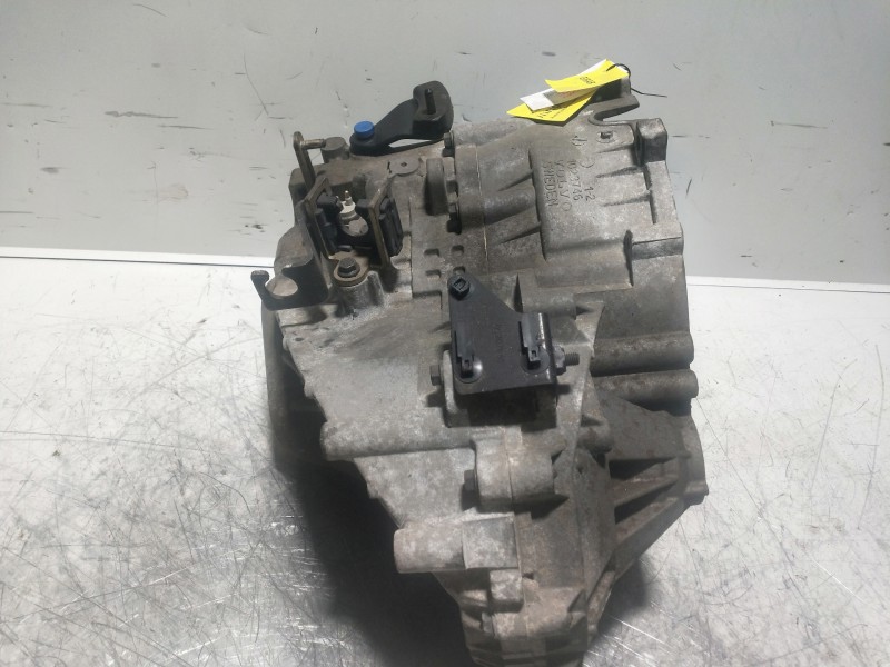 Recambio de caja cambios para volvo s60 berlina 2.4 cat referencia OEM IAM P9482052 T117823 M56L