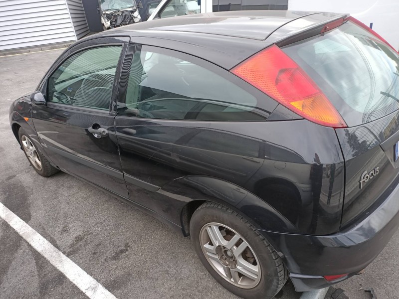 ford focus berlina (cak) del año 2003