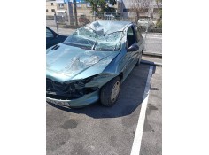 peugeot 206 berlina del año 2001