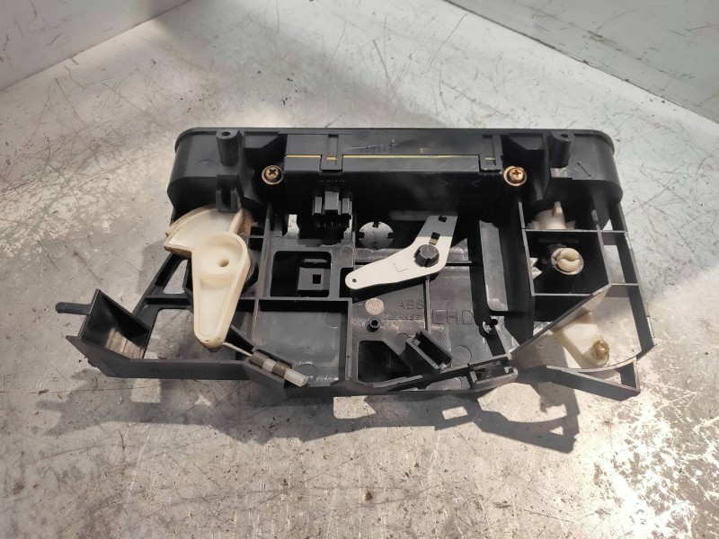 Recambio de mando calefaccion / aire acondicionado para mitsubishi l 200 (k6/7) 2500 td glx (4-ptas.) referencia OEM IAM   