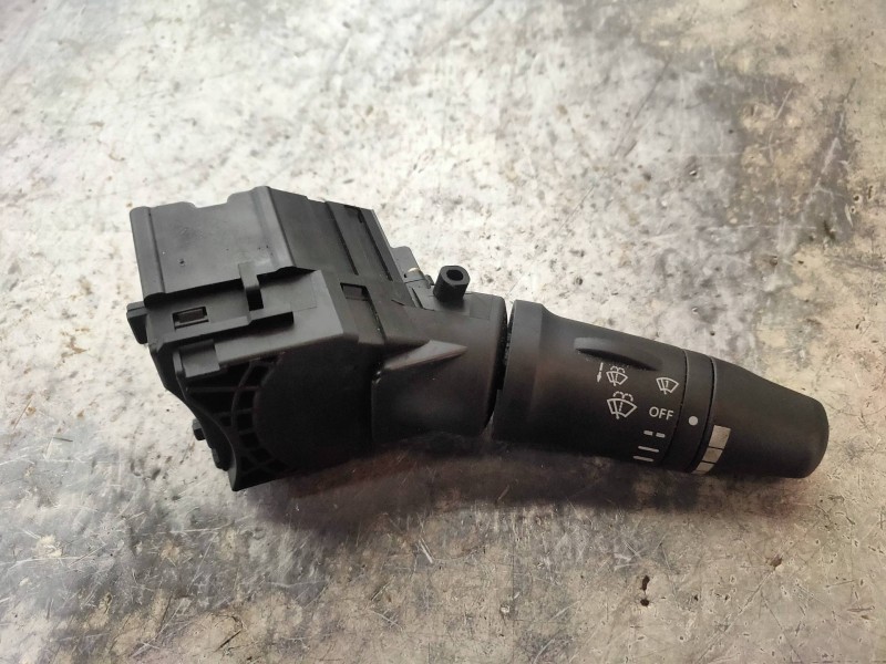 Recambio de mando limpia para nissan primera berlina (p12) acenta referencia OEM IAM 25260AV715  