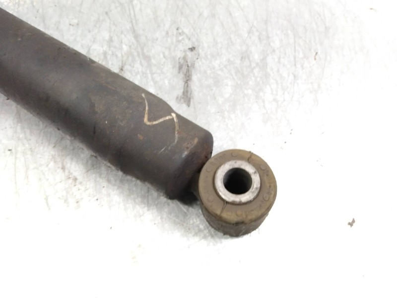 Recambio de amortiguador trasero para peugeot 607 (s2) titanio referencia OEM IAM   