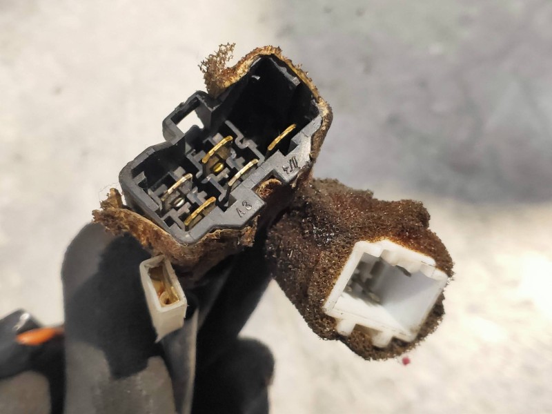 Recambio de conmutador de arranque para mitsubishi l 200 (k6/7) 2500 td glx (4-ptas.) referencia OEM IAM   