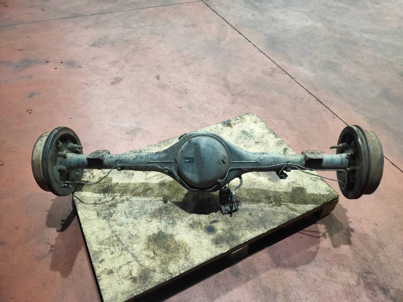 Recambio de puente trasero para mitsubishi l 200 (k6/7) 2500 td glx (4-ptas.) referencia OEM IAM   TAMBOR