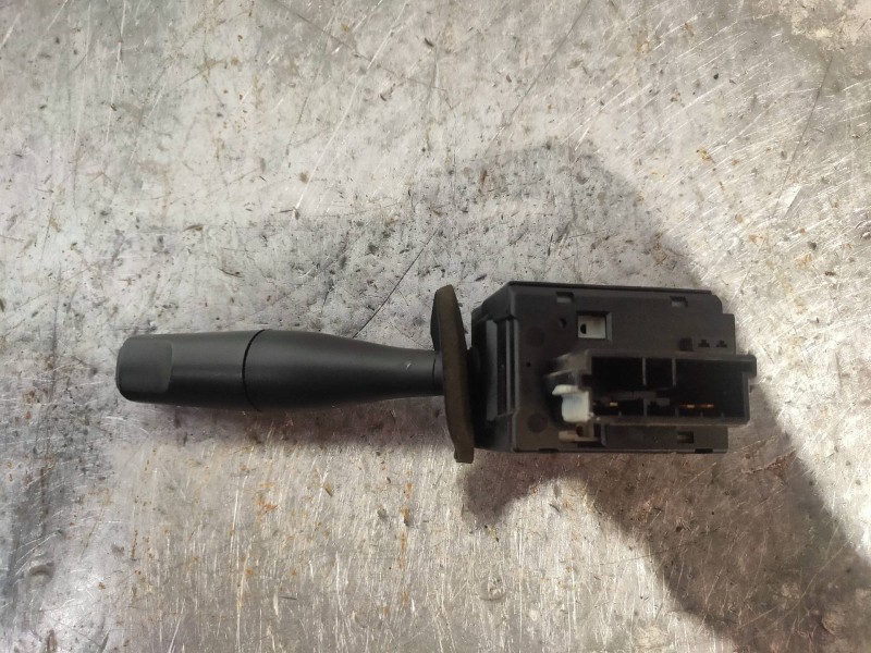 Recambio de mando limpia para peugeot expert kombi confort acristaldo (5 asientos) referencia OEM IAM 96049596ZL 61580002 