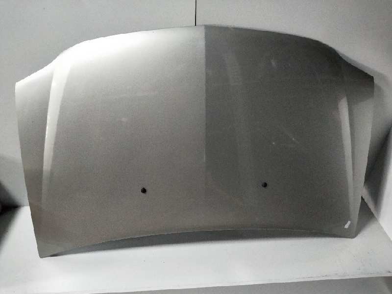 Recambio de capot para dacia logan 1.6 cat referencia OEM IAM   