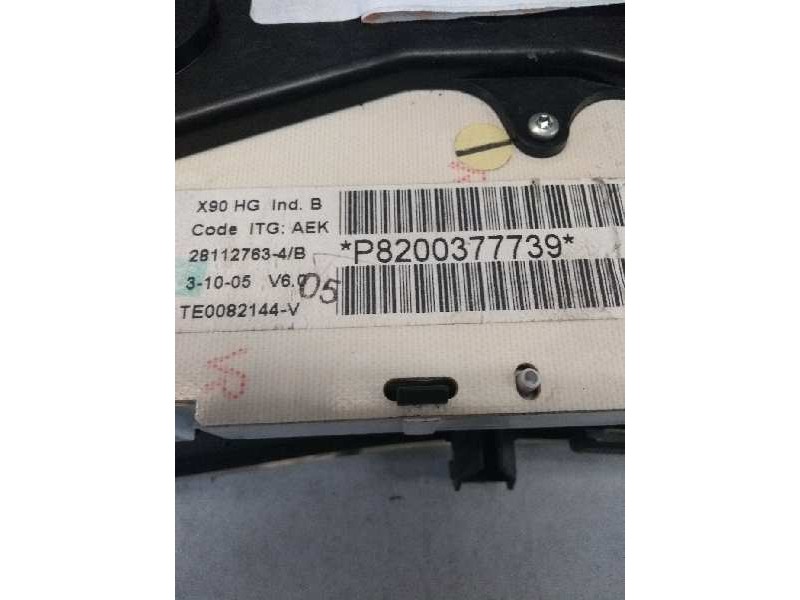 Recambio de cuadro instrumentos para dacia logan 1.6 cat referencia OEM IAM P8200377739 281127634B 
