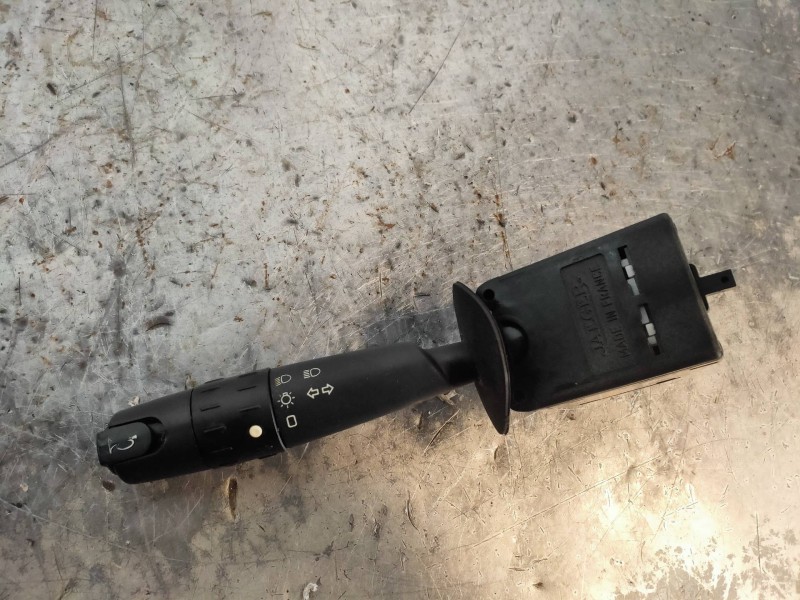 Recambio de mando luces para citroen xantia berlina 1.9 d armonia referencia OEM IAM 96063790ZL 34323002 