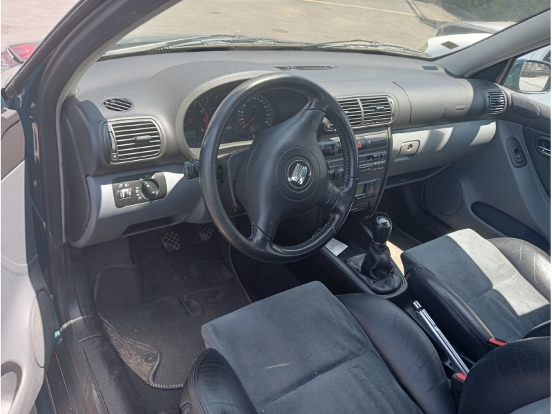 seat toledo (1m2) del año 2000