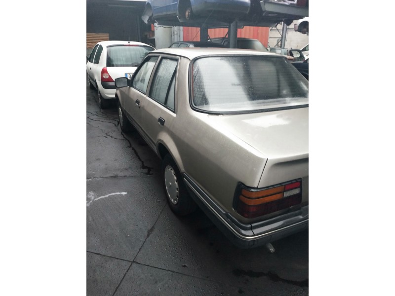ford orion del año 1986