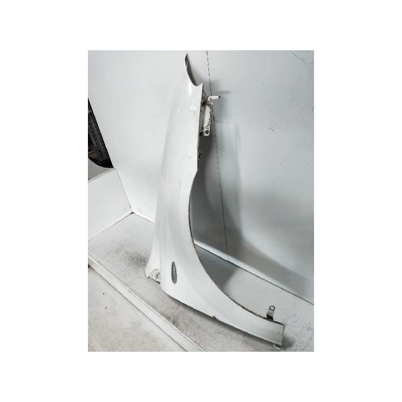 Recambio de aleta delantera derecha para fiat croma (194) 1.9 8v jtd cat (939a1000 / 192a8000) referencia OEM IAM   