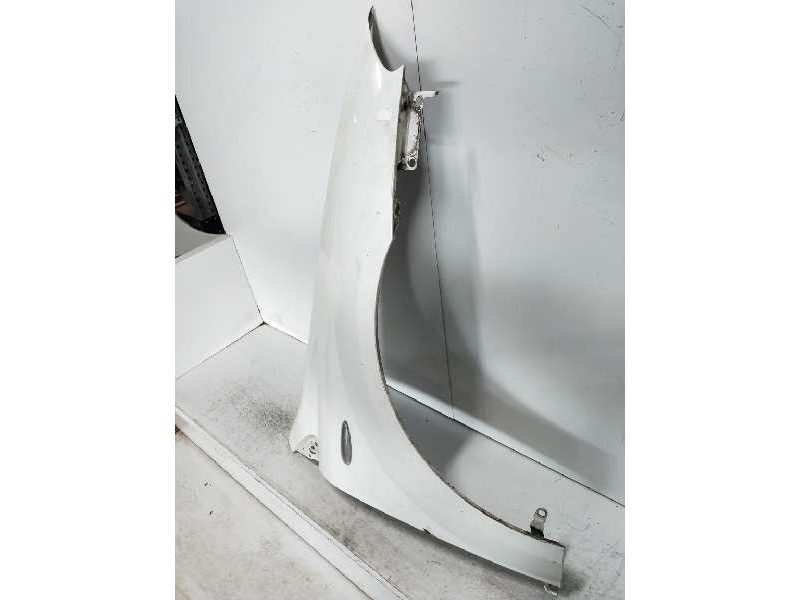 Recambio de aleta delantera derecha para fiat croma (194) 1.9 8v jtd cat (939a1000 / 192a8000) referencia OEM IAM   