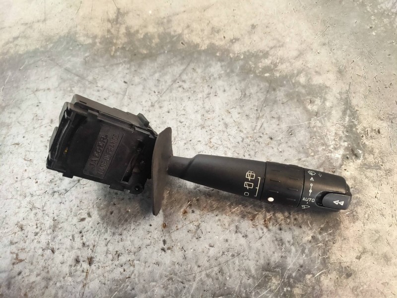 Recambio de mando limpia para citroen xsara berlina 1.6i 16v exclusive referencia OEM IAM 96205589ZL  01