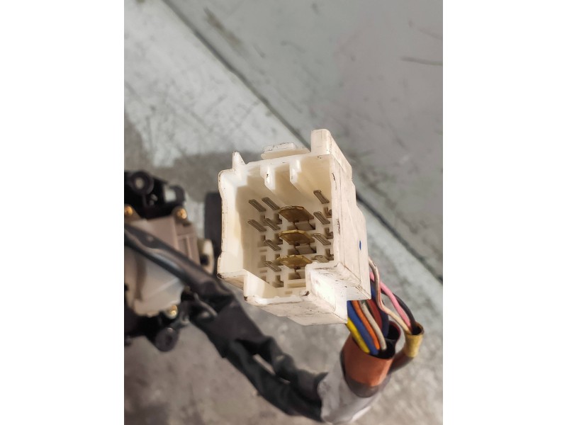 Recambio de mando luces para kia carens 2.0 crdi ex monovolumen referencia OEM IAM   