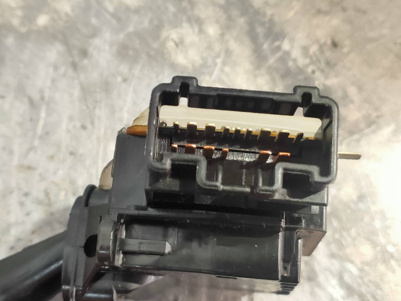 Recambio de mando limpia para suzuki liana rh (er) 1.6 referencia OEM IAM 17A164  