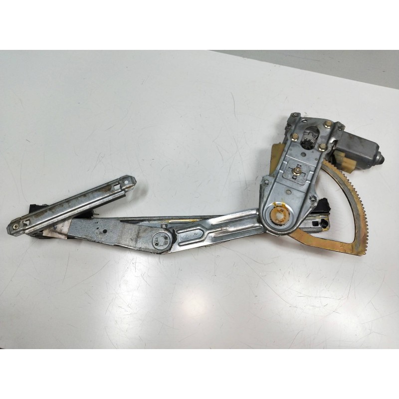 Recambio de elevalunas delantero izquierdo para ford scorpio berl./turnier 2.3 16v dohc cat referencia OEM IAM 95GB14A389AA  4P