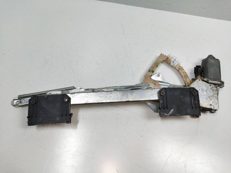 Recambio de elevalunas trasero izquierdo para ford scorpio berl./turnier 2.3 16v dohc cat referencia OEM IAM 95GB14A389CA  4P