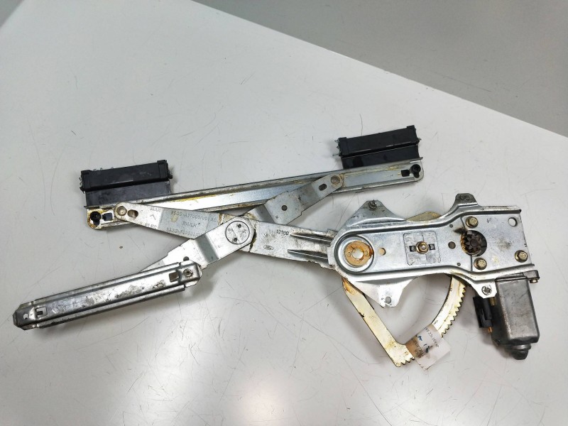 Recambio de elevalunas trasero izquierdo para ford scorpio berl./turnier 2.3 16v dohc cat referencia OEM IAM 95GB14A389CA  4P